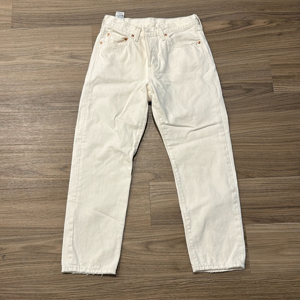 Levi 501 cropped -Ecru white